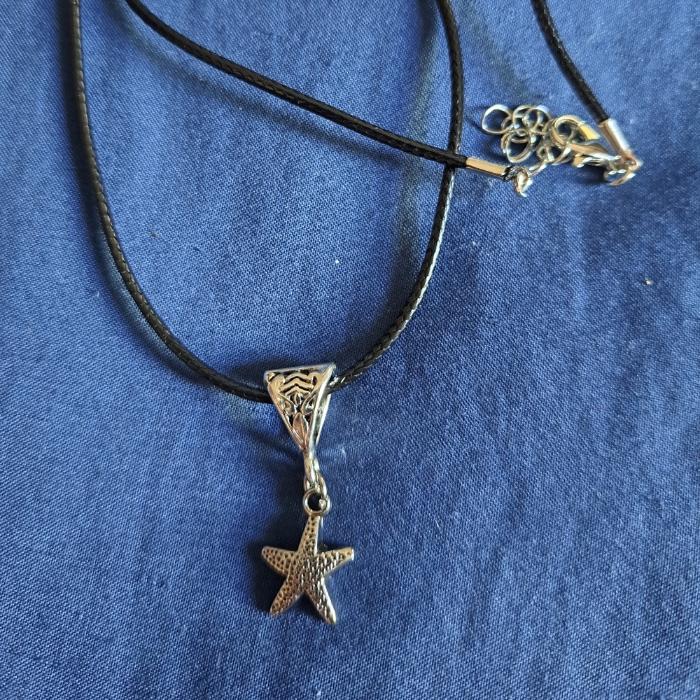 Silver Starfish Pendant Necklace